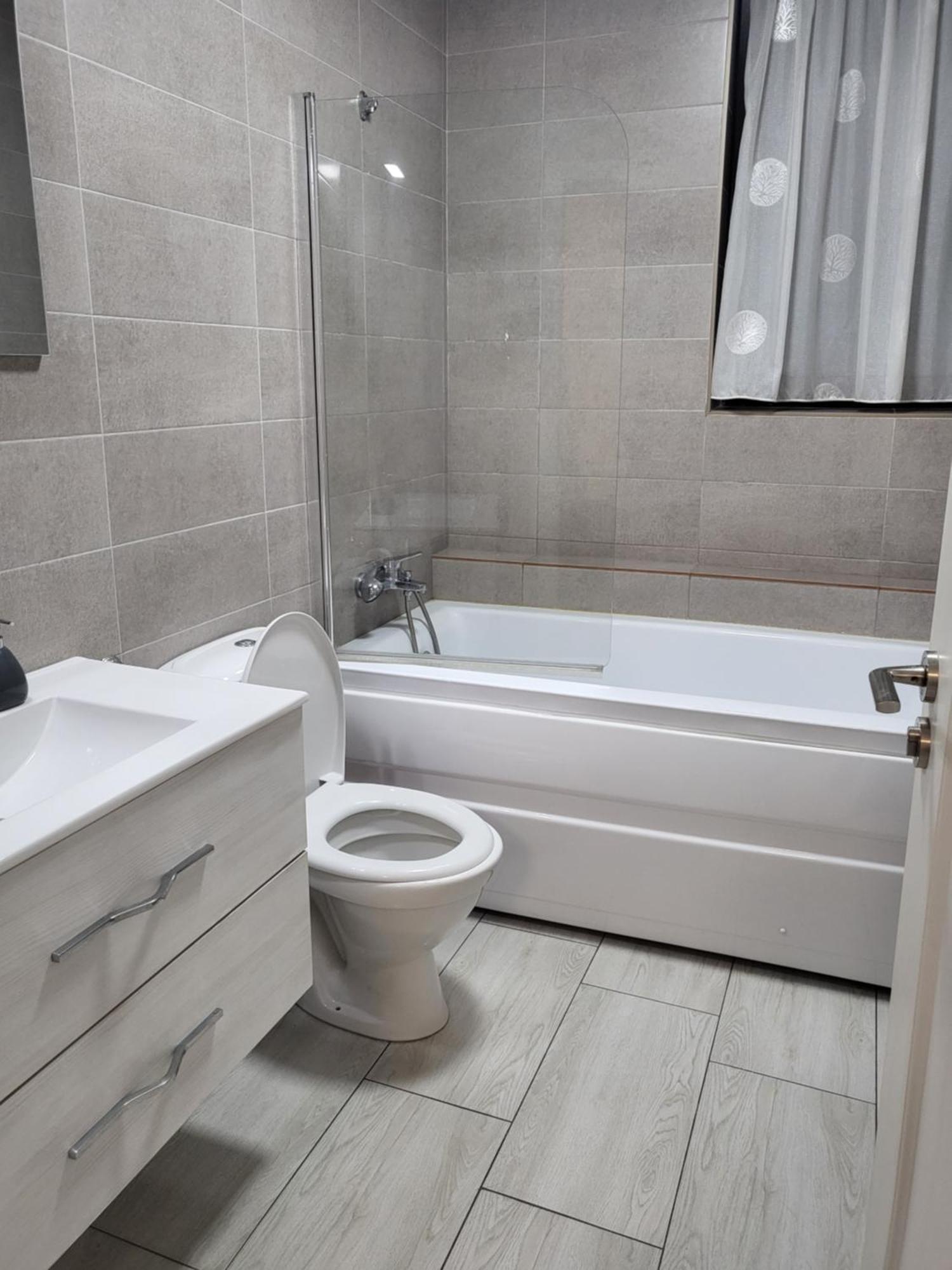 Apartament Alex, Dem Radulescu Râmnicu Vâlcea Extérieur photo