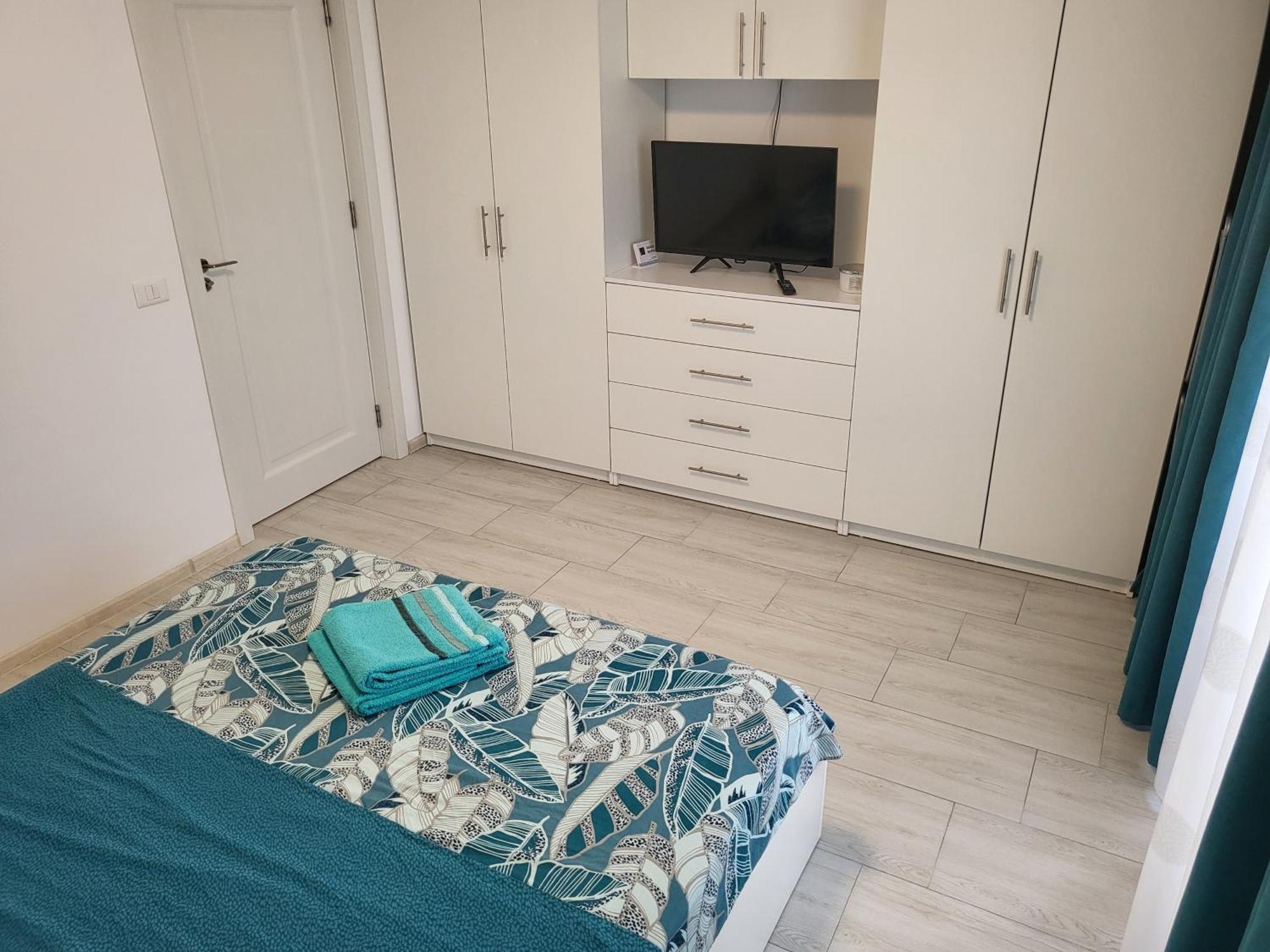Apartament Alex, Dem Radulescu Râmnicu Vâlcea Extérieur photo